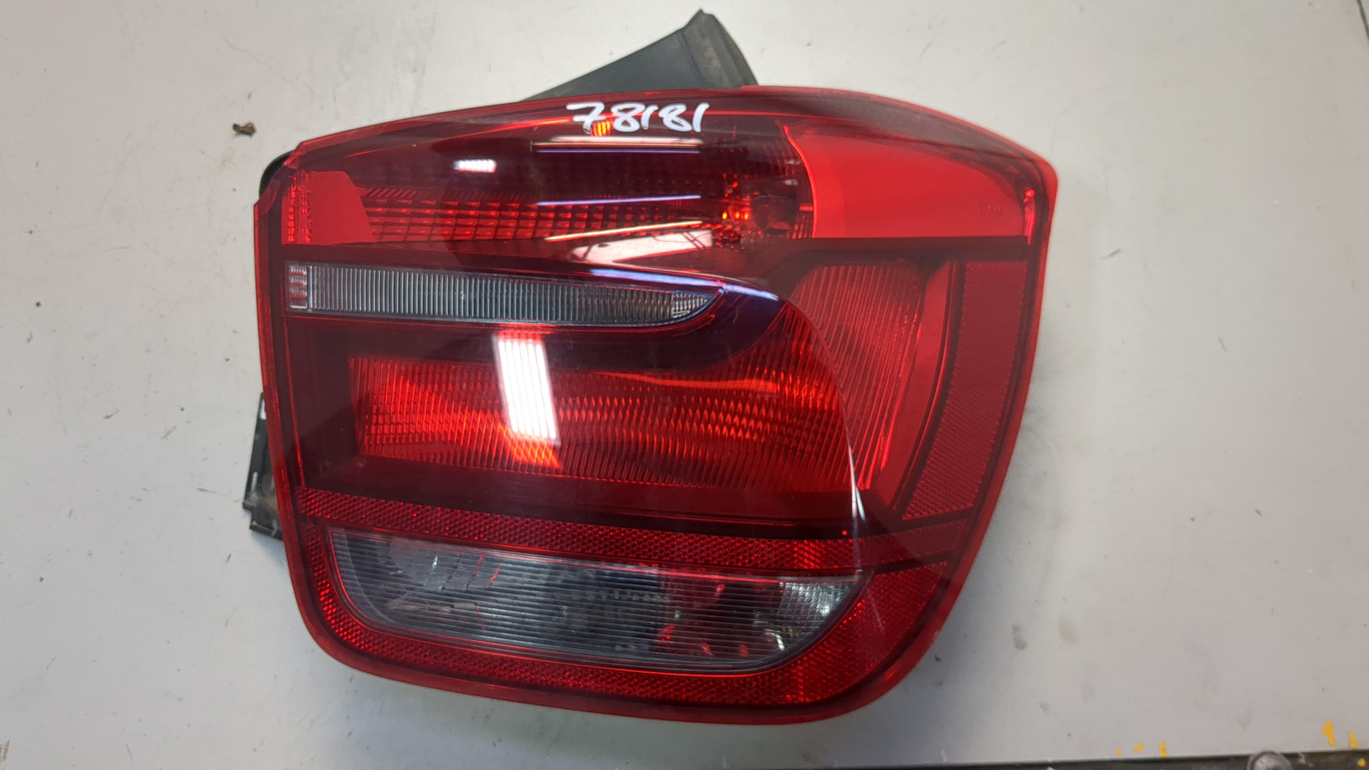 Фонарь задний правый