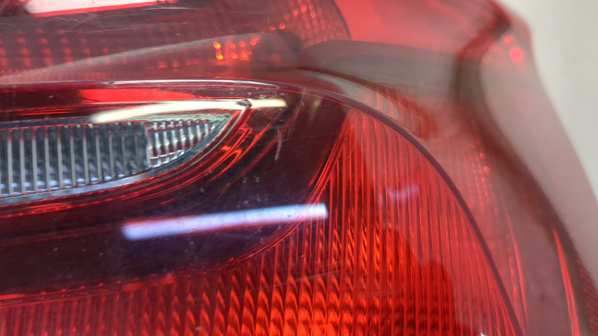 Фонарь задний правый