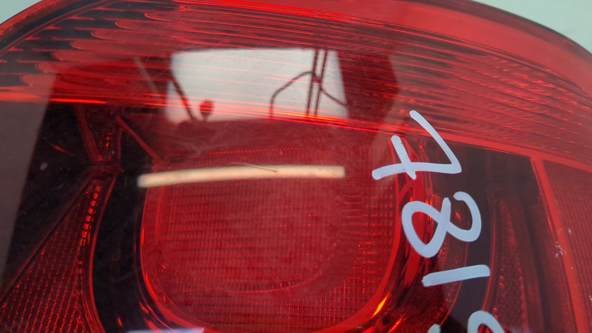 Фонарь задний правый