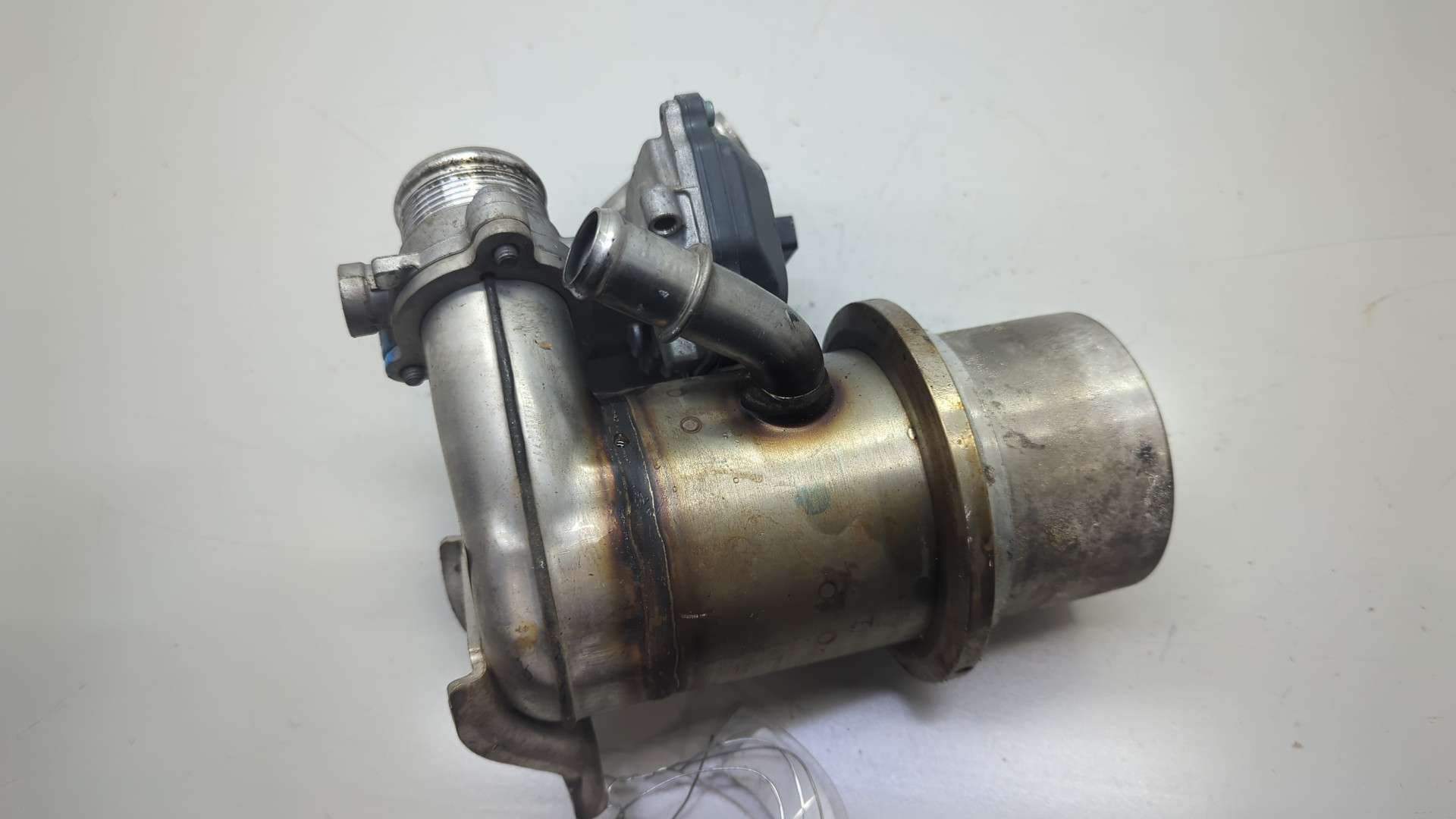 Тройник вентиляции картерных газов