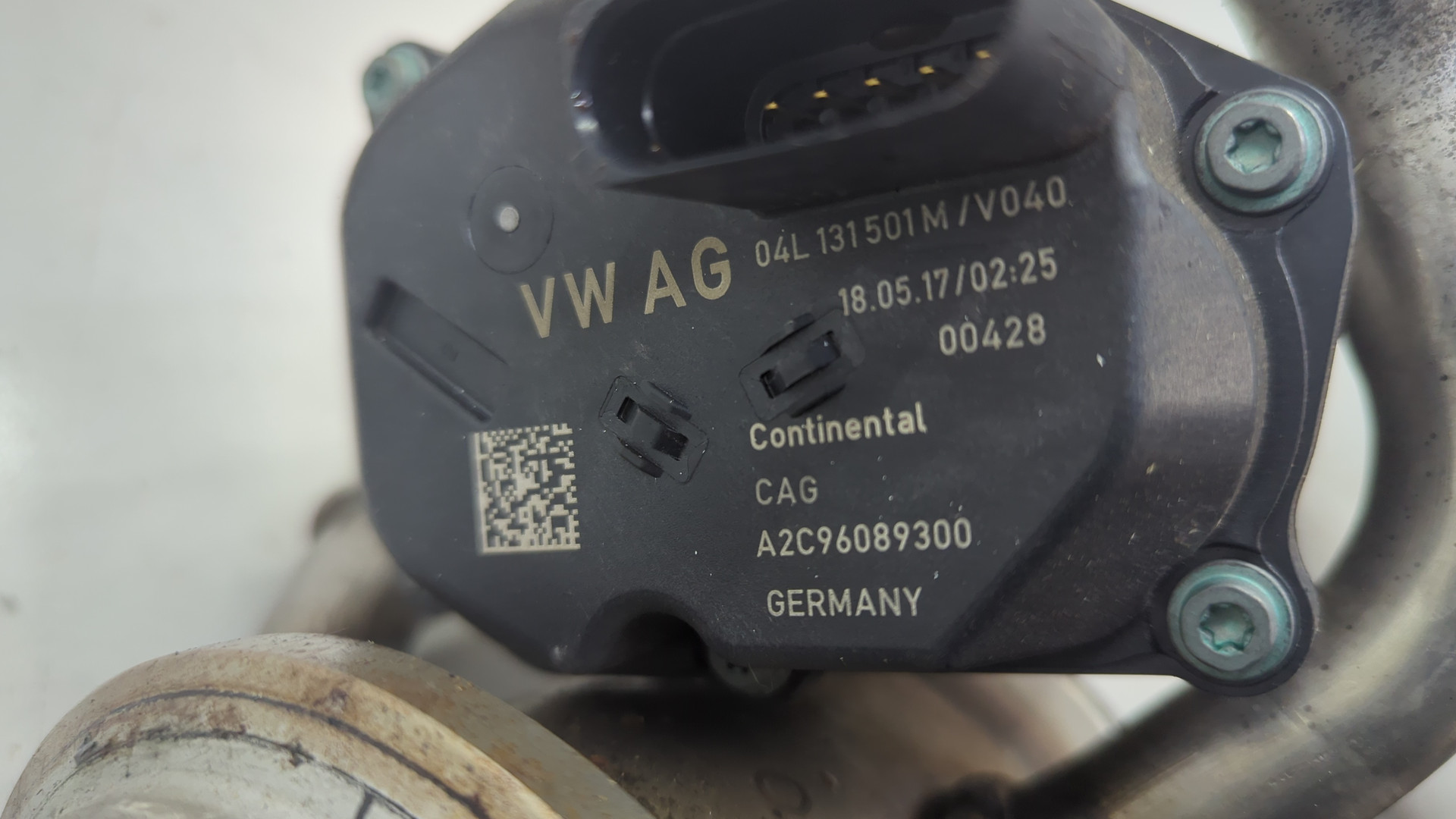 Тройник вентиляции картерных газов