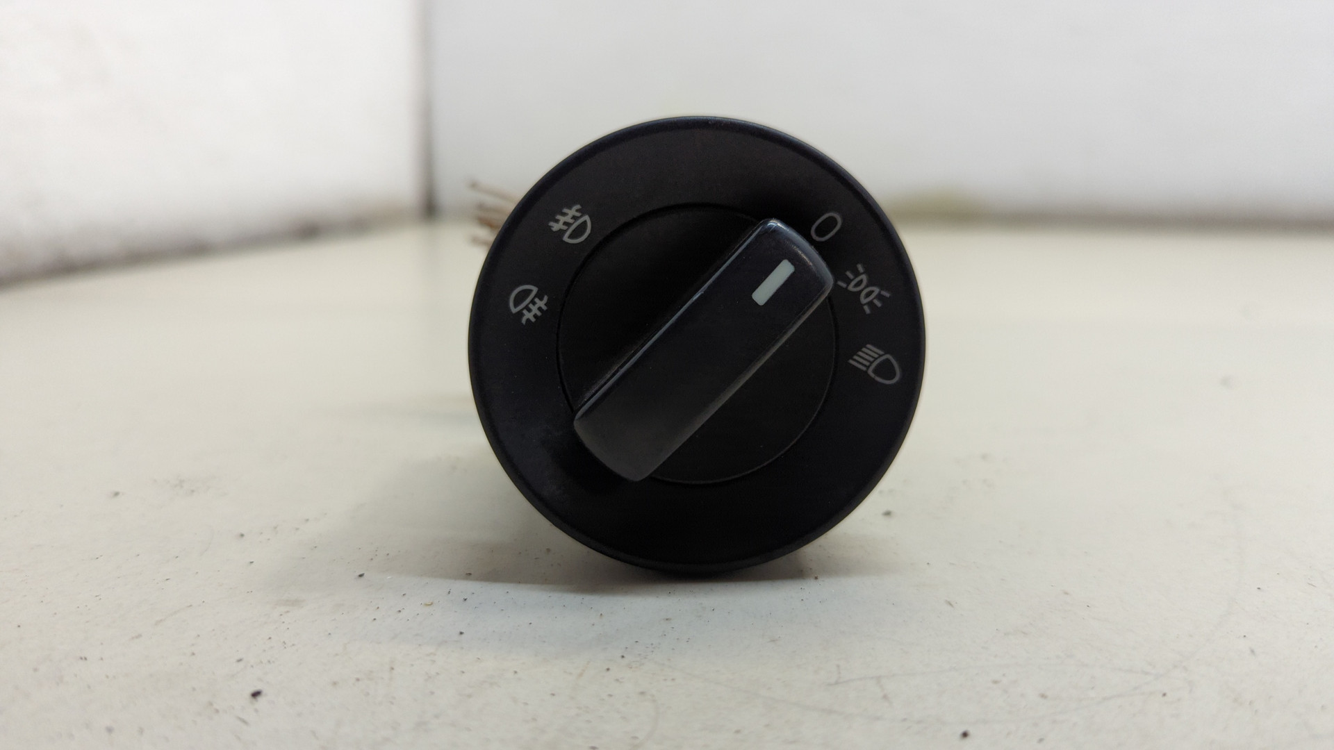 Переключатель света фар