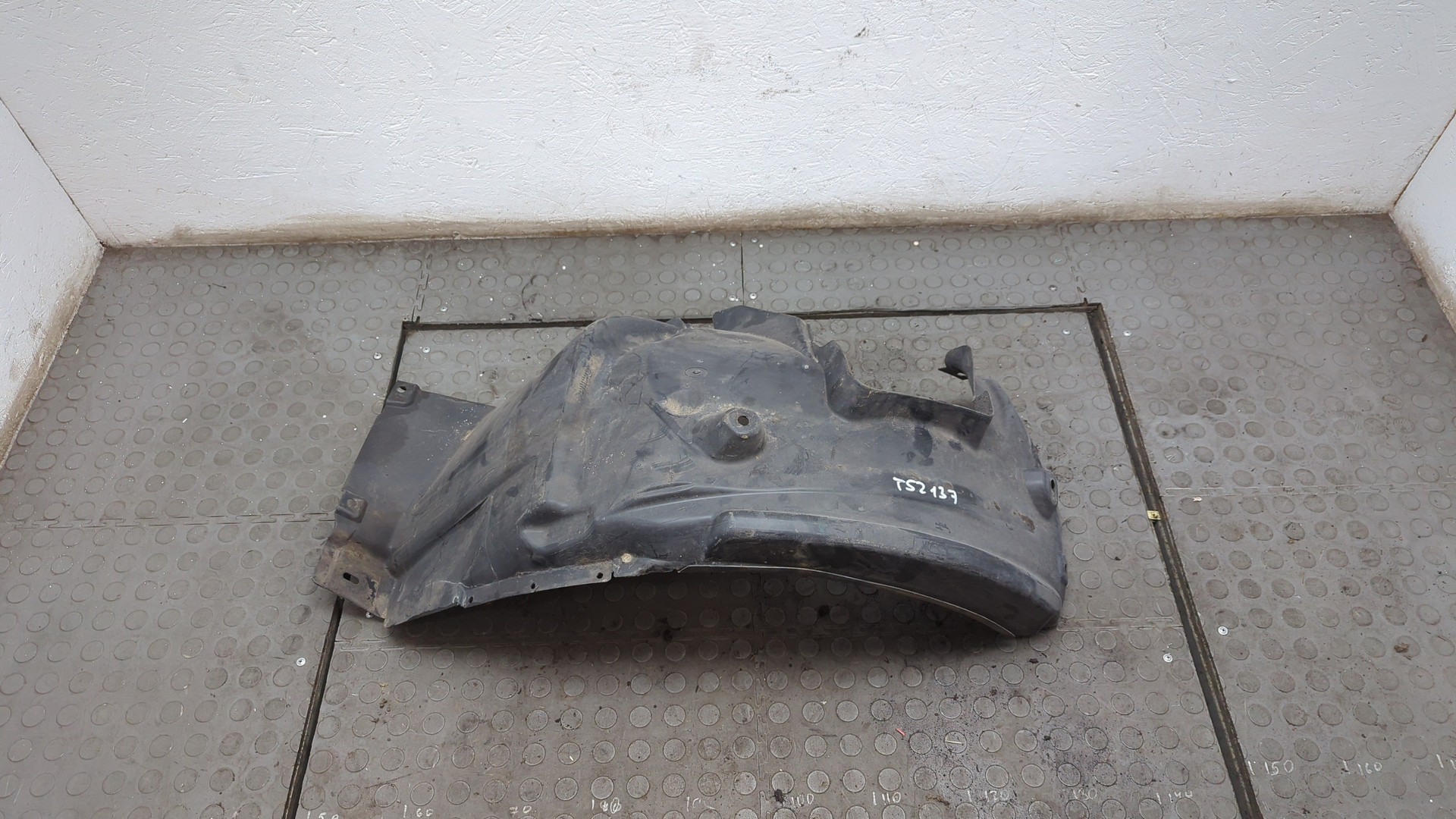 Локер передний левый