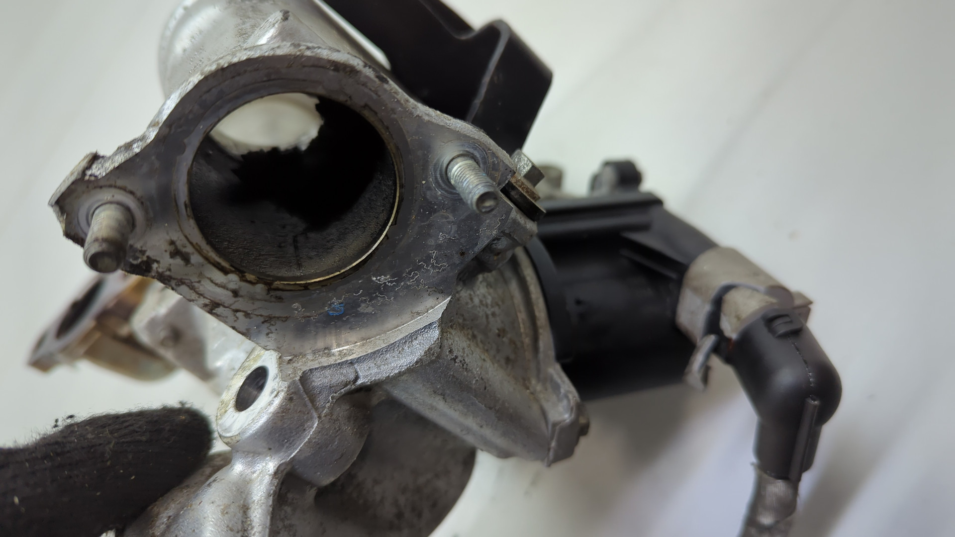 Клапан рециркуляции выхлопных газов (EGR)