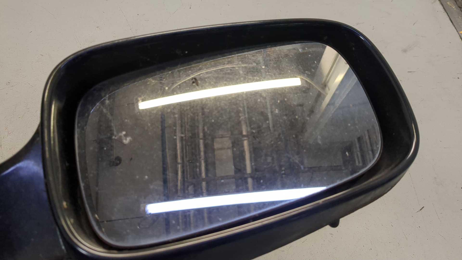 Зеркало правое электрическое