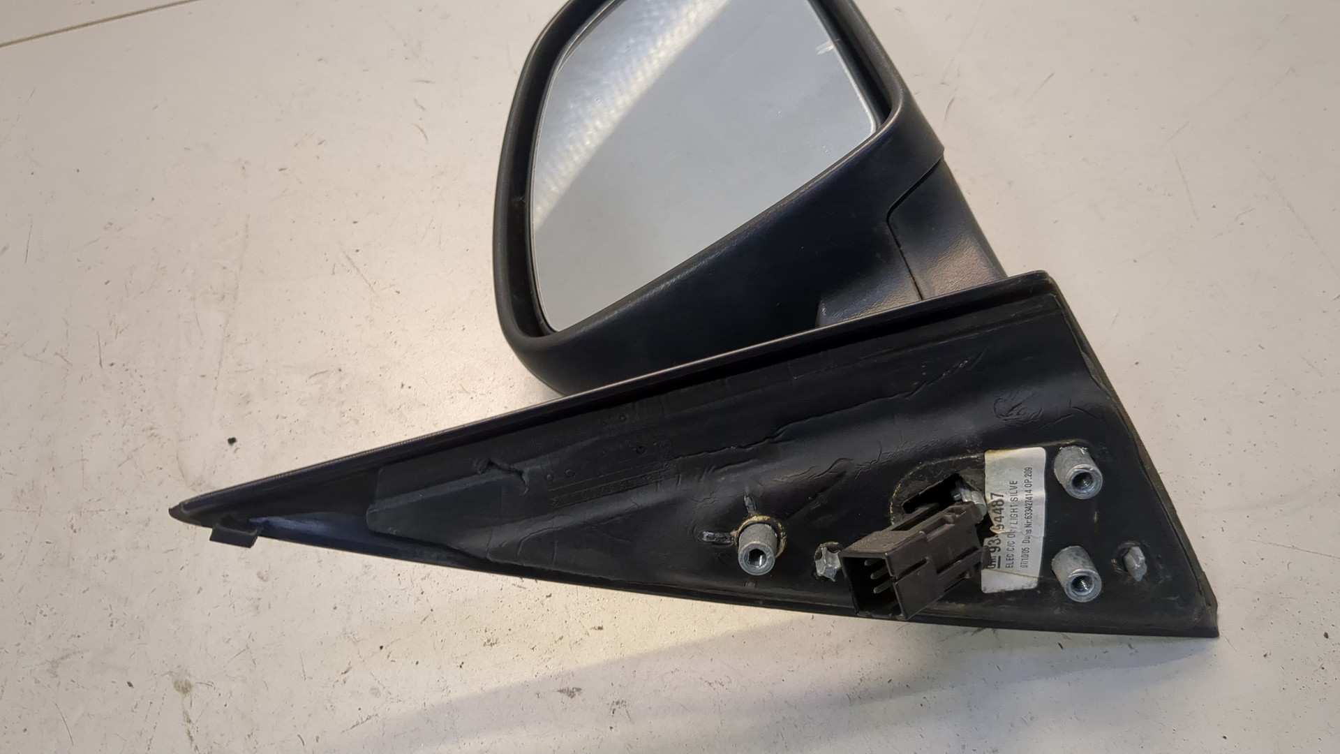 Зеркало правое электрическое