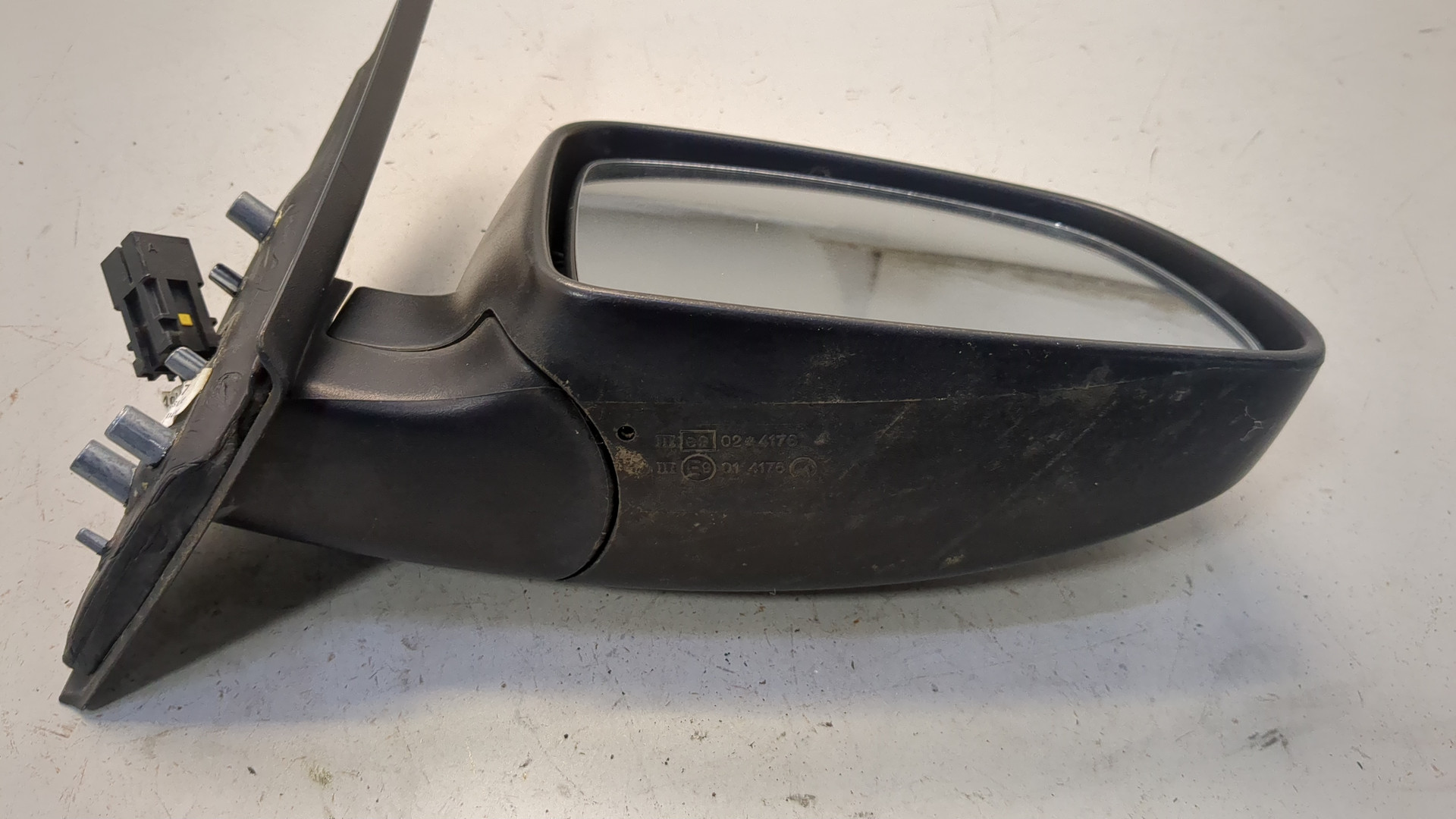 Зеркало правое электрическое