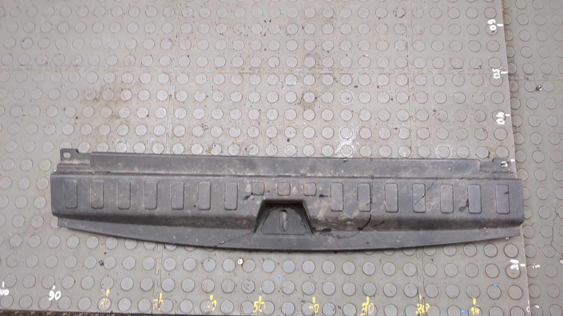 Обшивка багажника