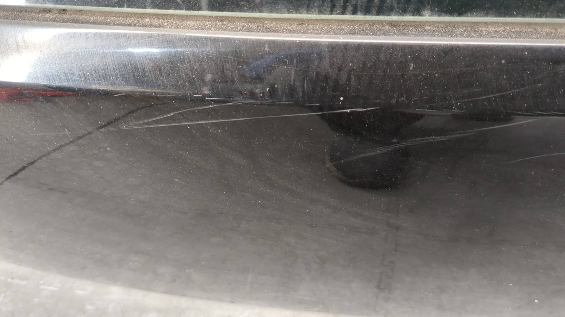 Дверь багажника