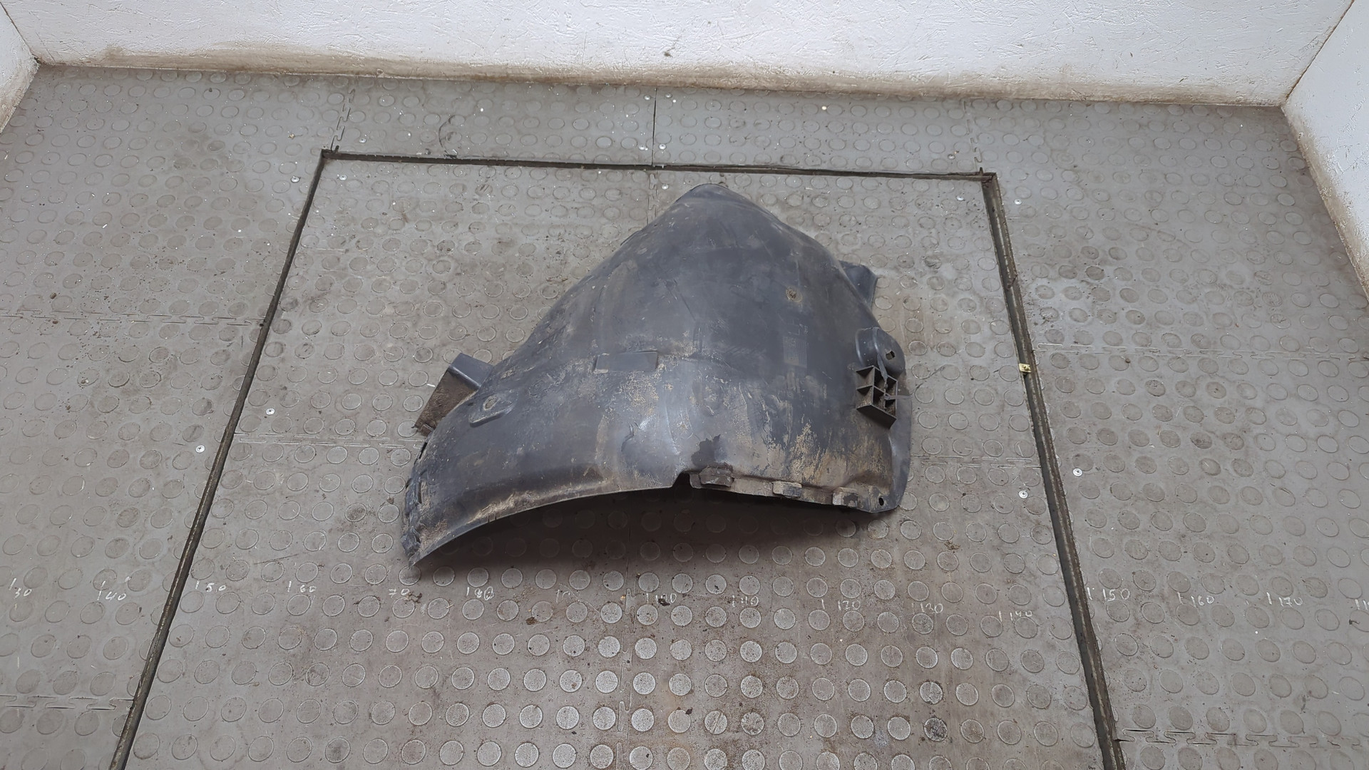 Локер передний левый