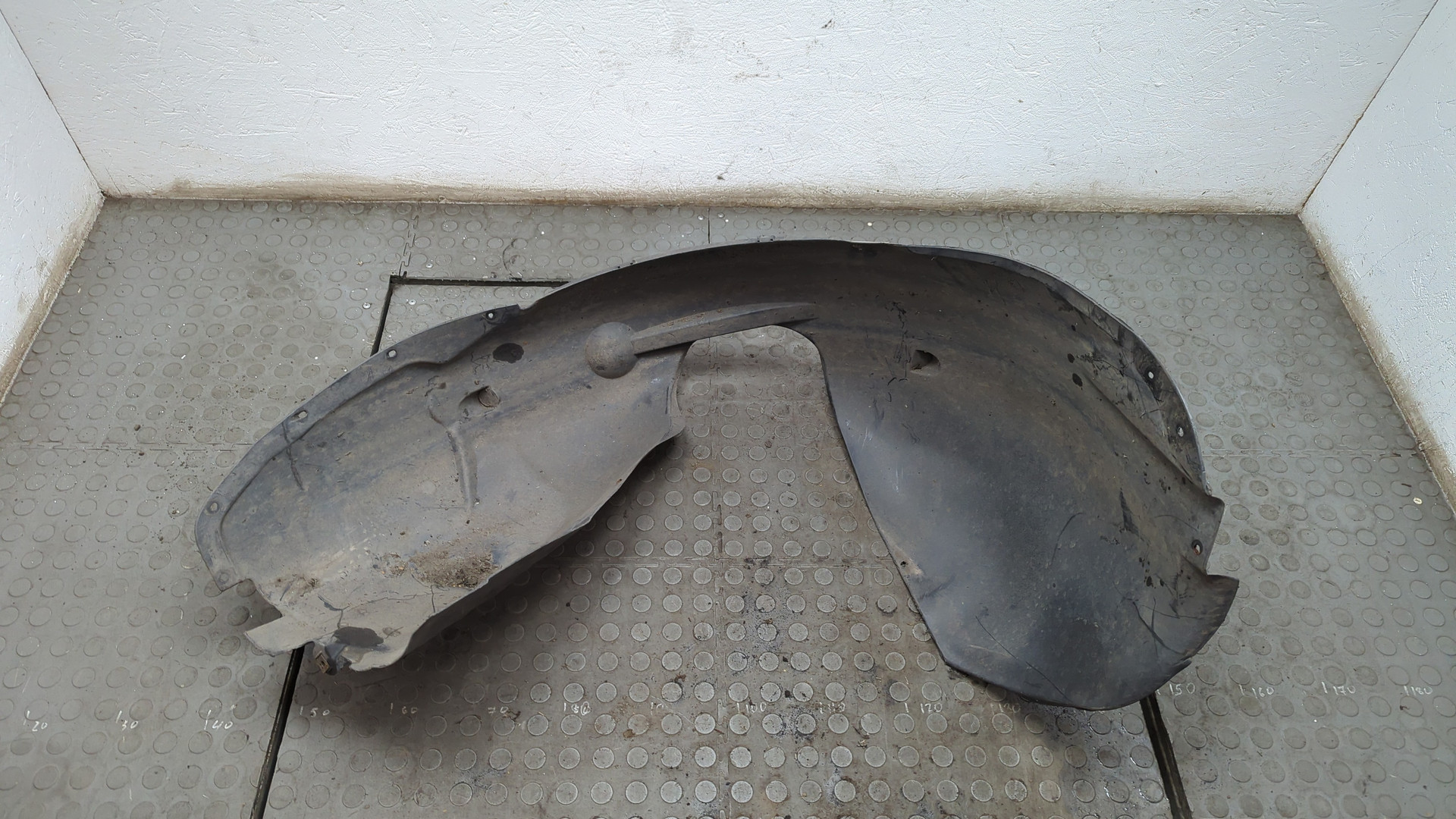 Локер передний левый