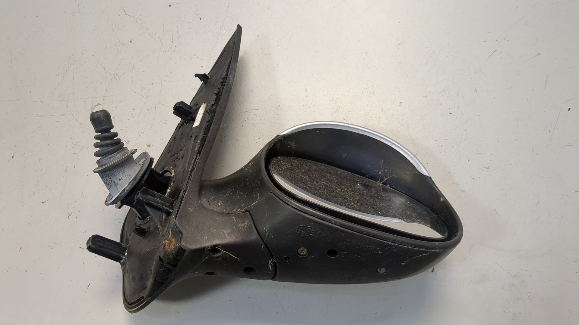 Зеркало правое электрическое