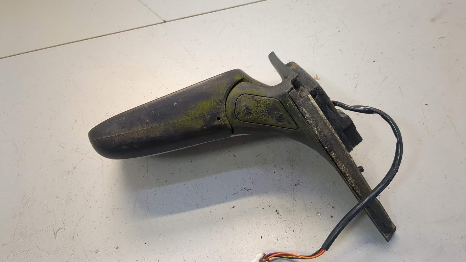 Зеркало левое электрическое