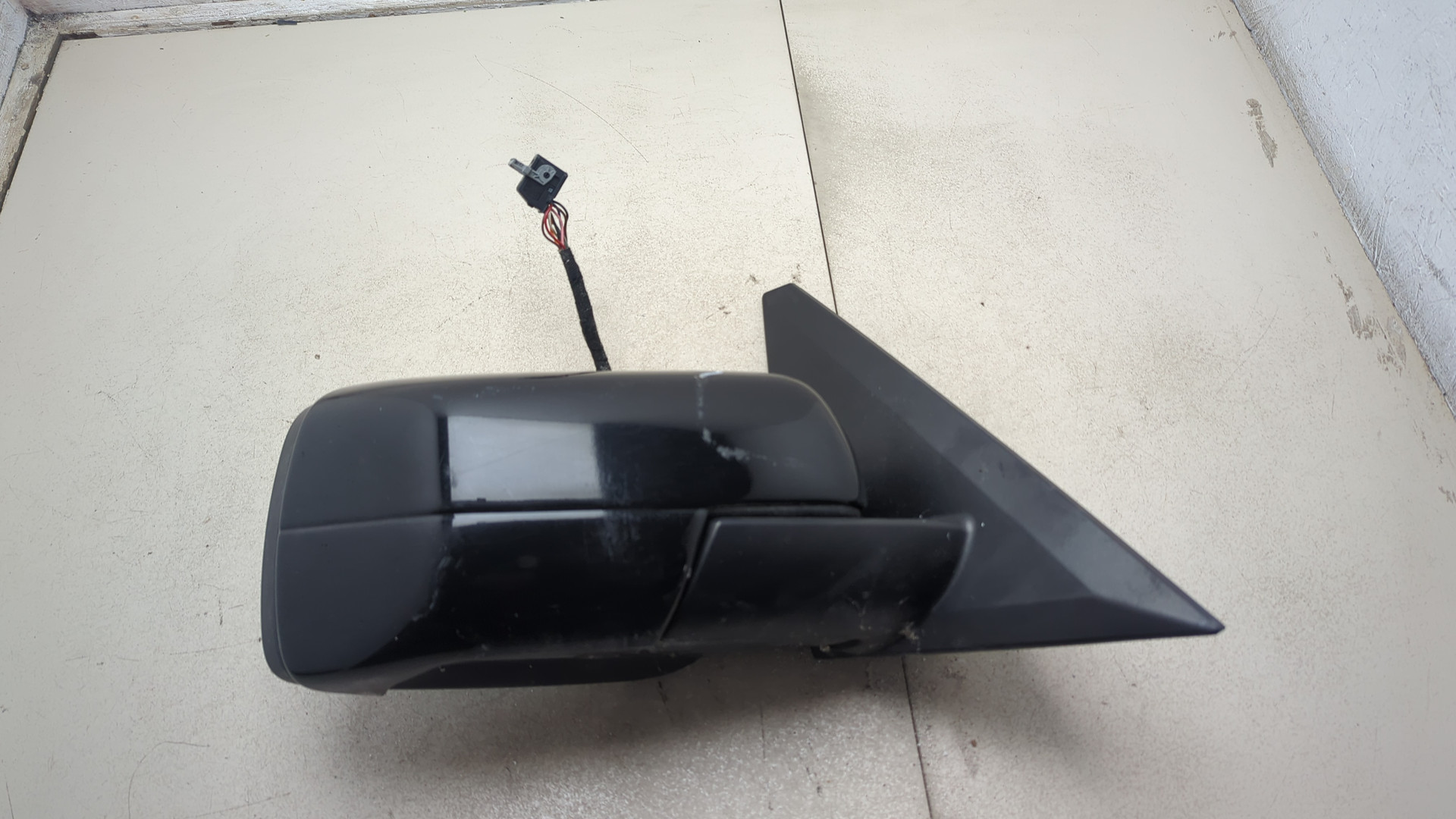 Зеркало правое электрическое