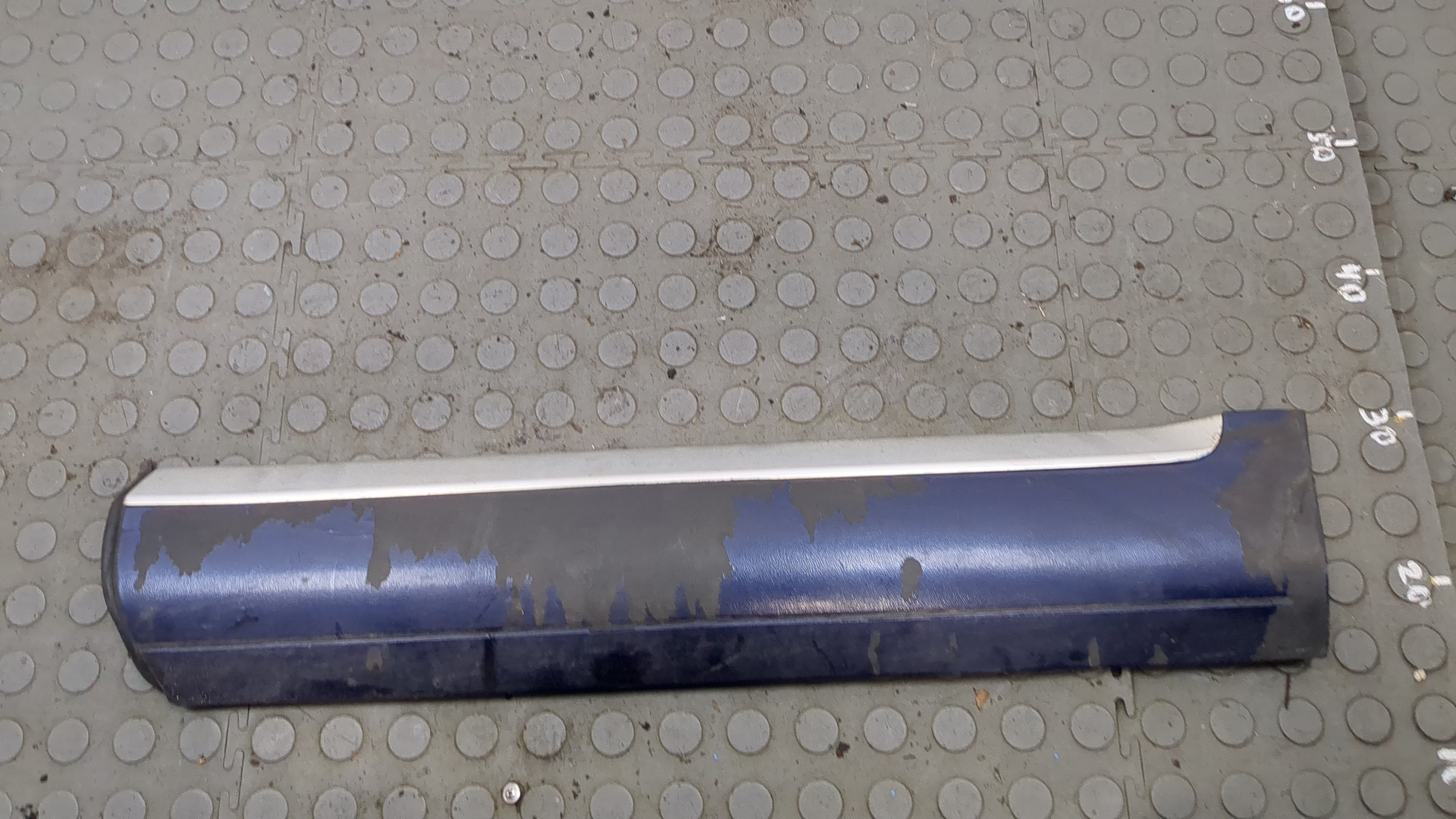 Молдинг двери