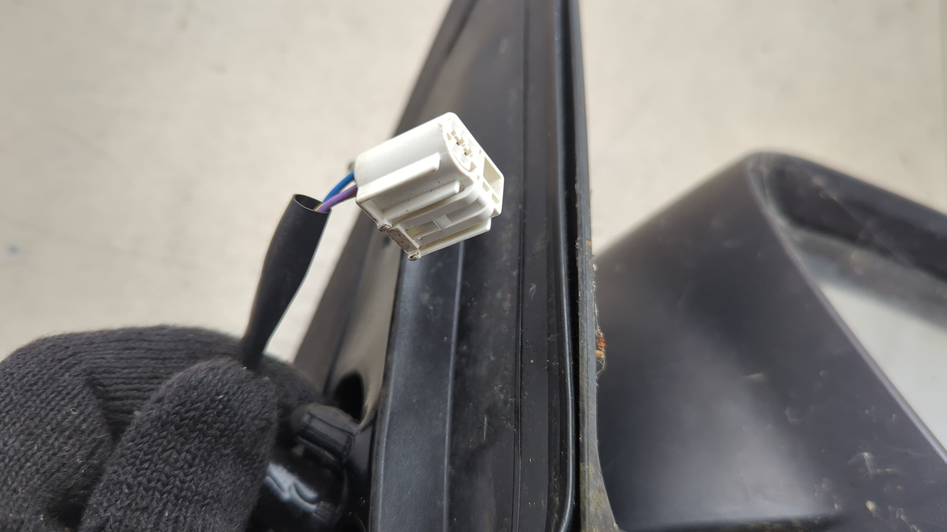 Зеркало правое электрическое