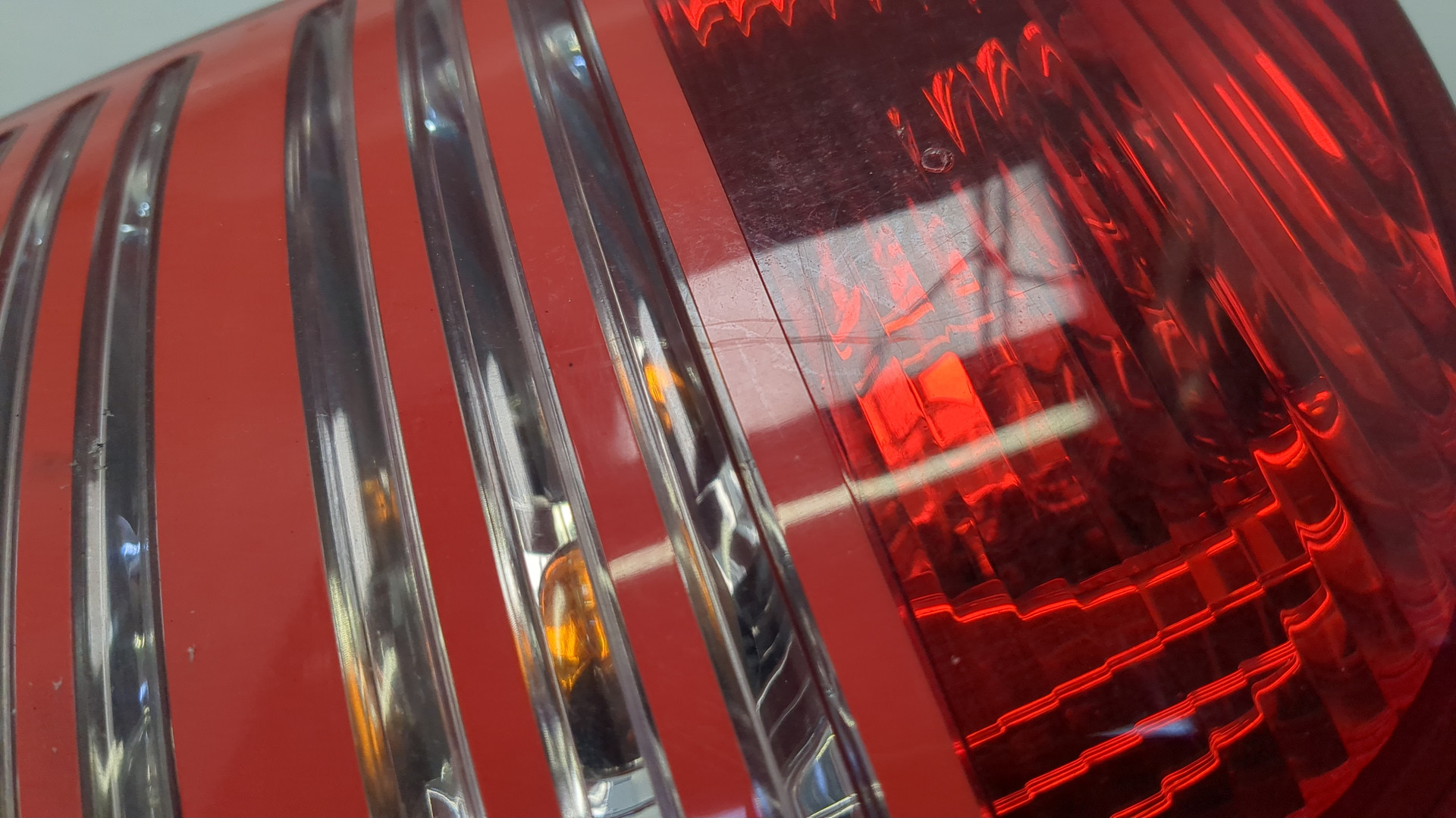 Фонарь задний правый