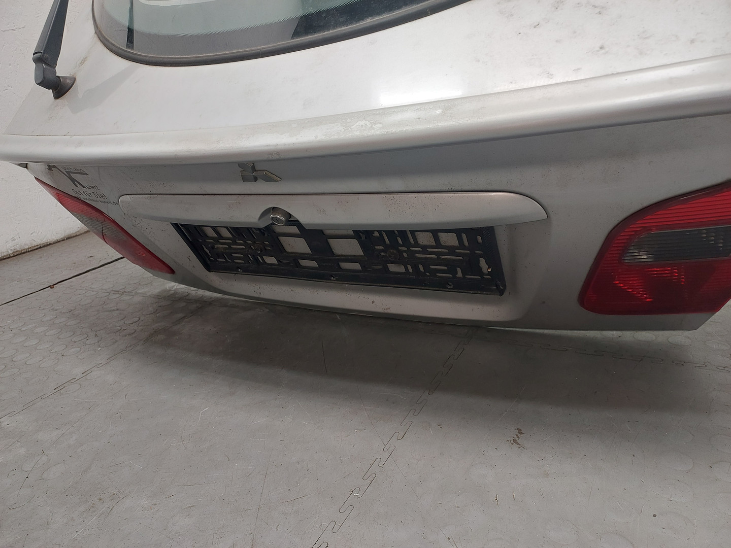 Дверь багажника