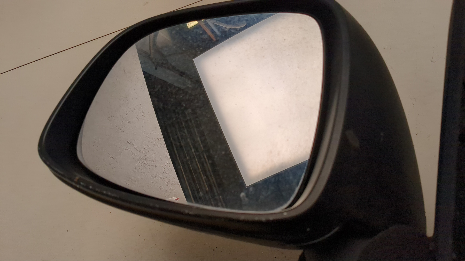 Зеркало левое электрическое