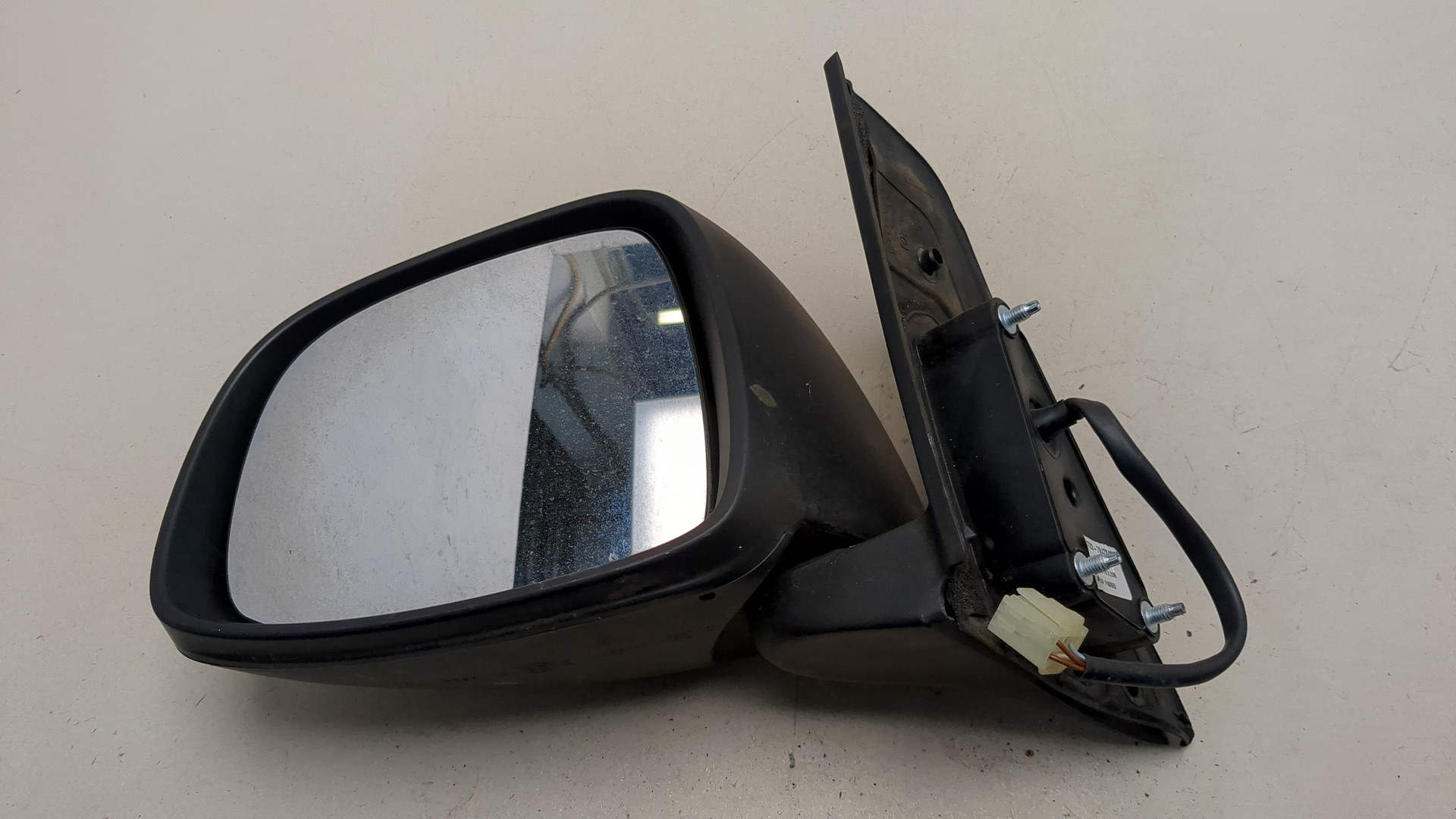 Зеркало левое электрическое