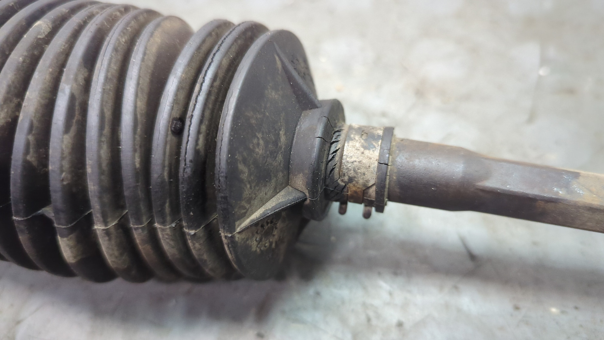 Рейка рулевая