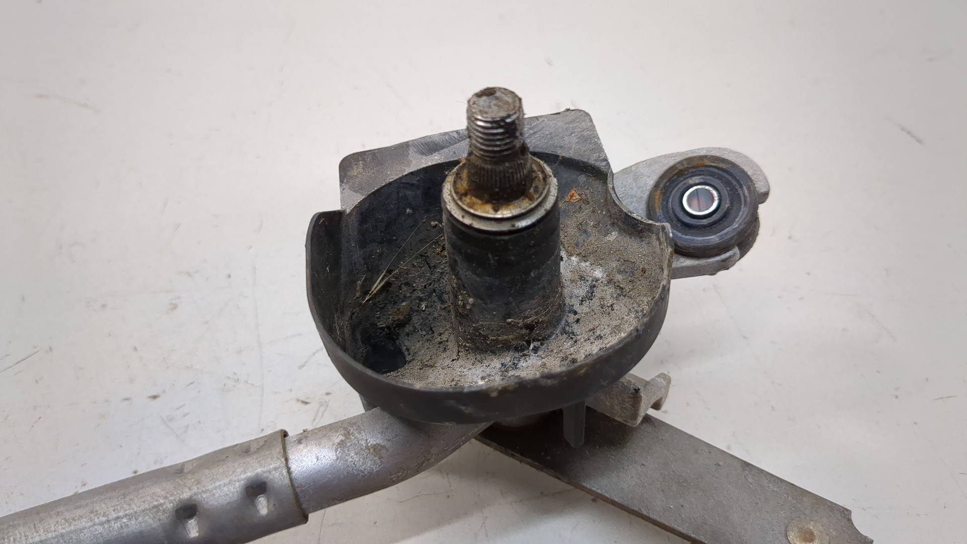 Трапеция стеклоочистителей