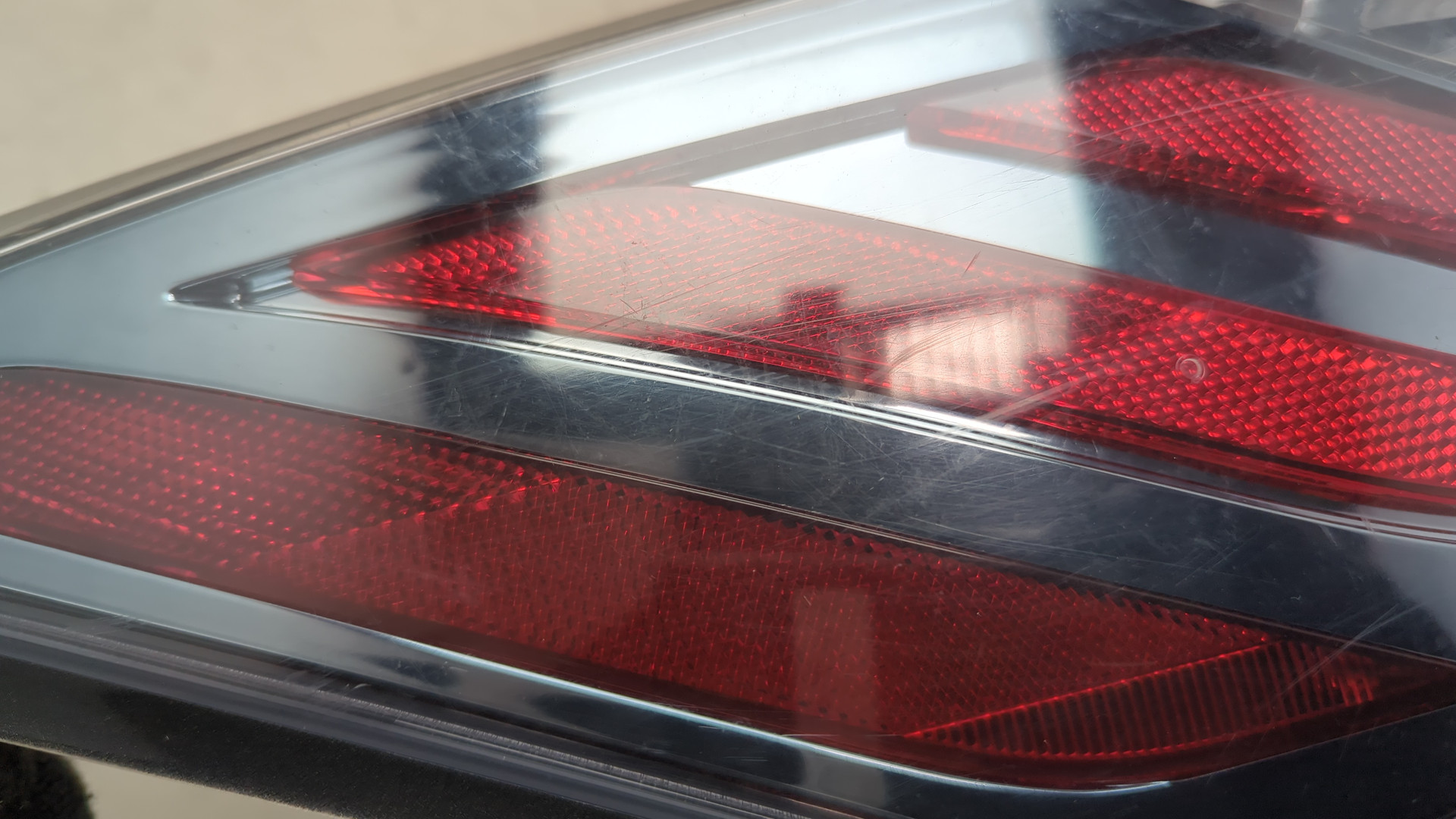 Фонарь задний левый