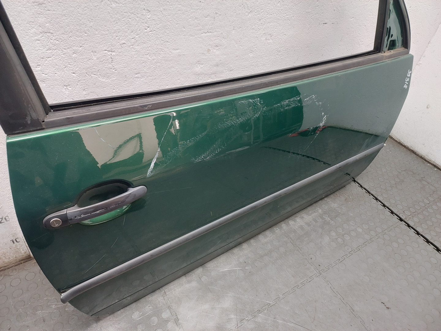 Дверь передняя правая