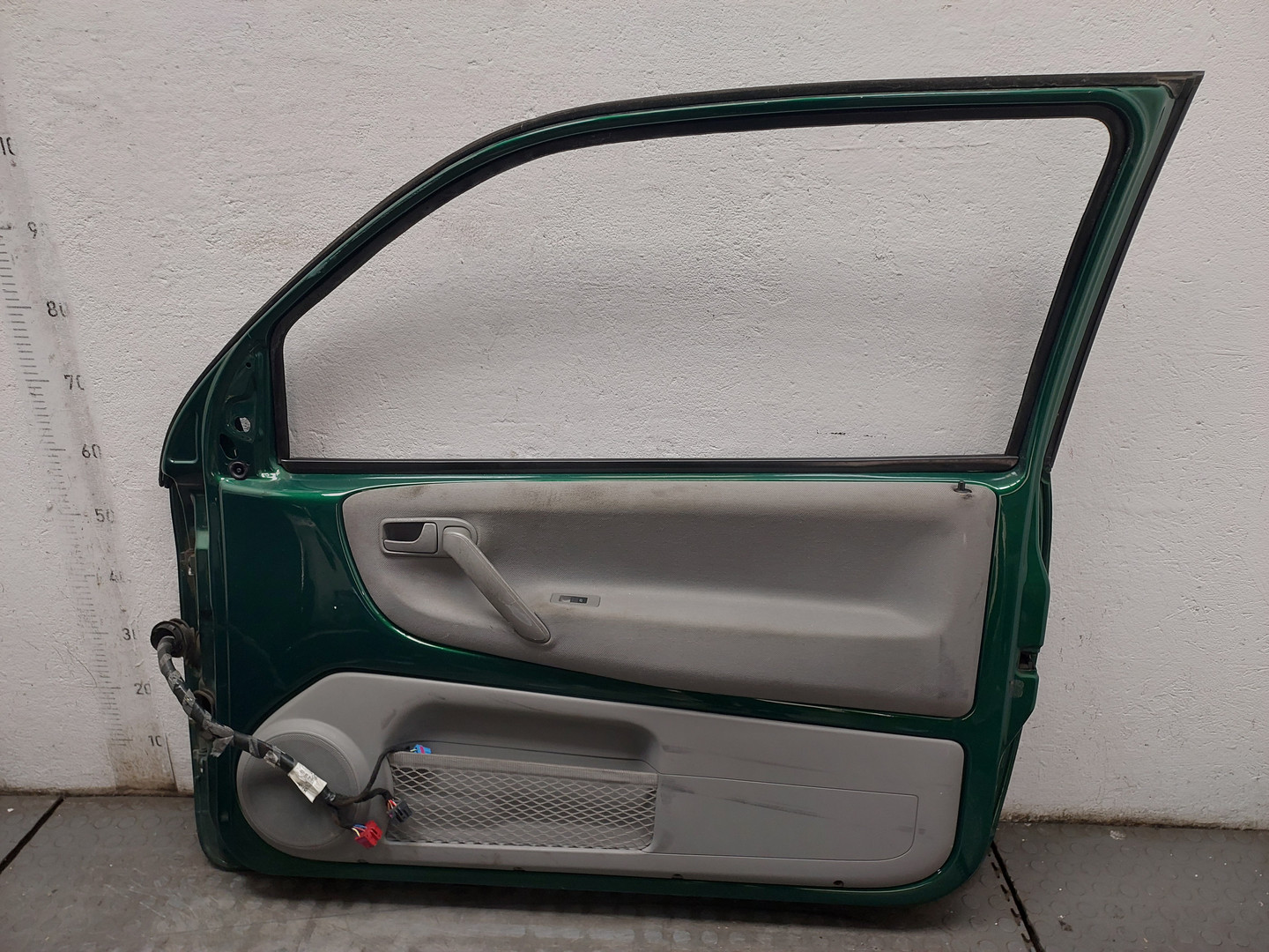 Дверь передняя правая