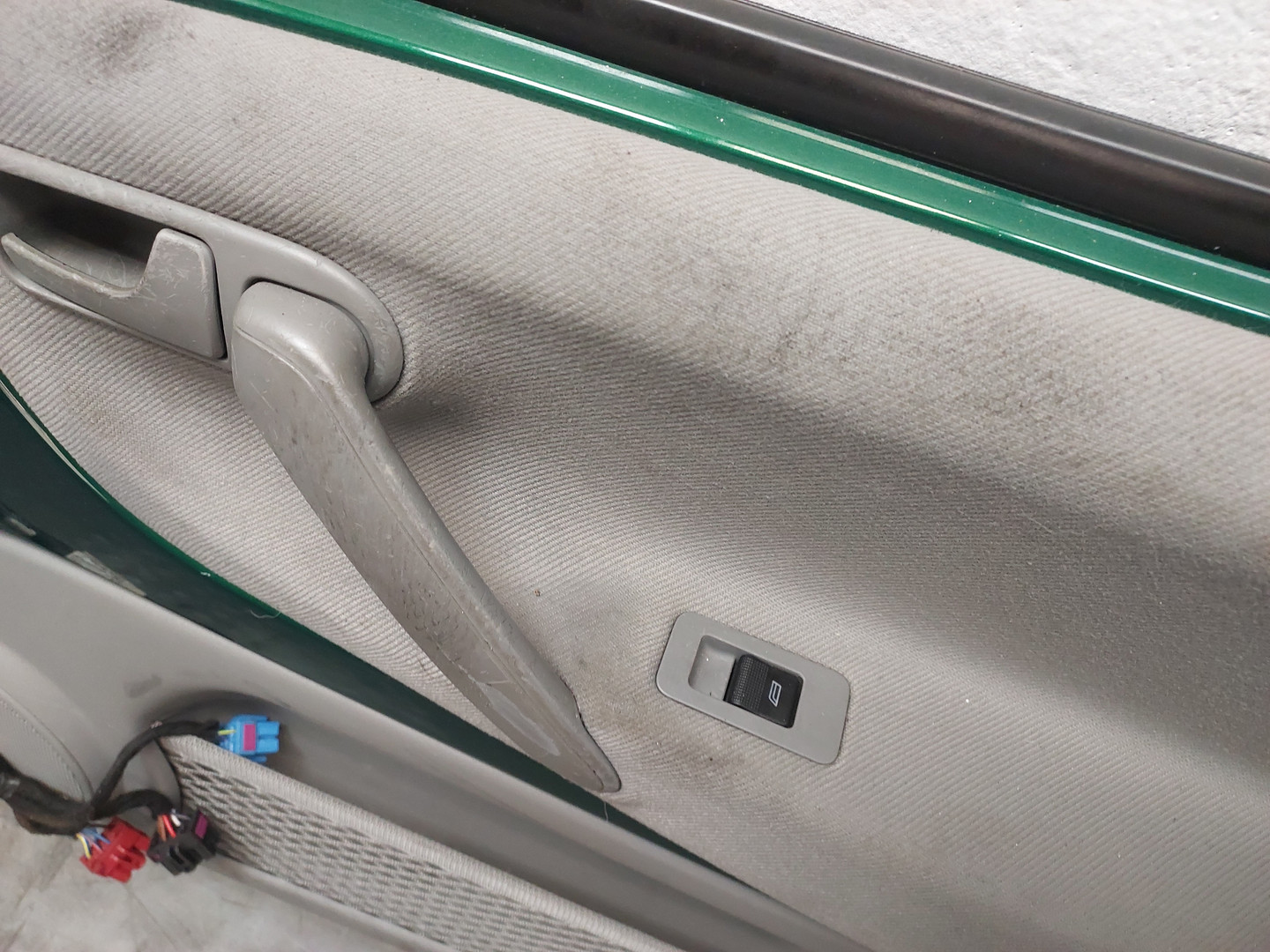 Дверь передняя правая