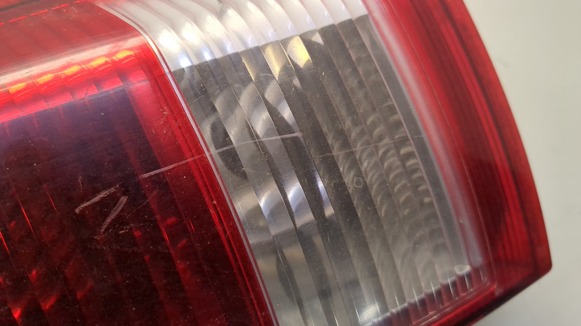 Фонарь задний правый