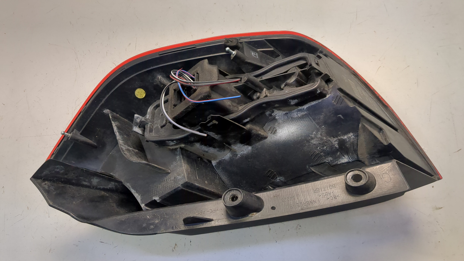 Фонарь задний левый