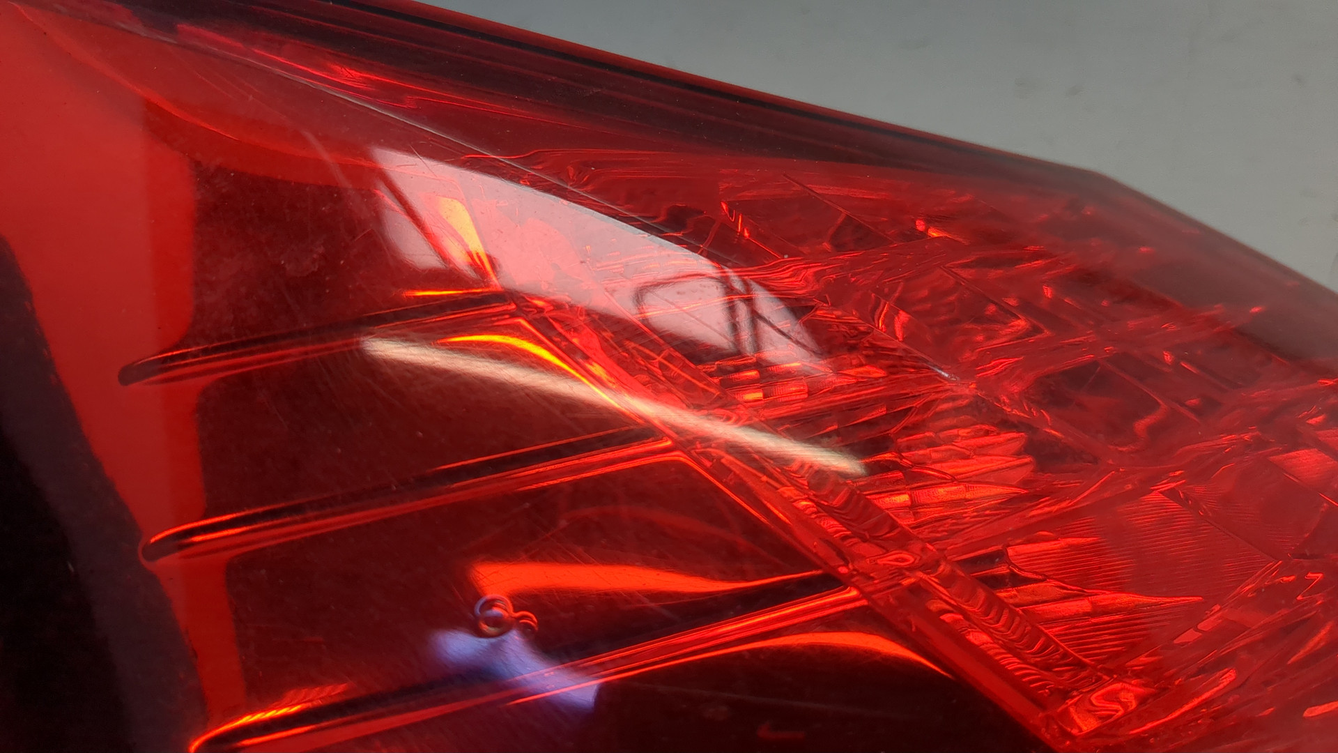 Фонарь задний левый