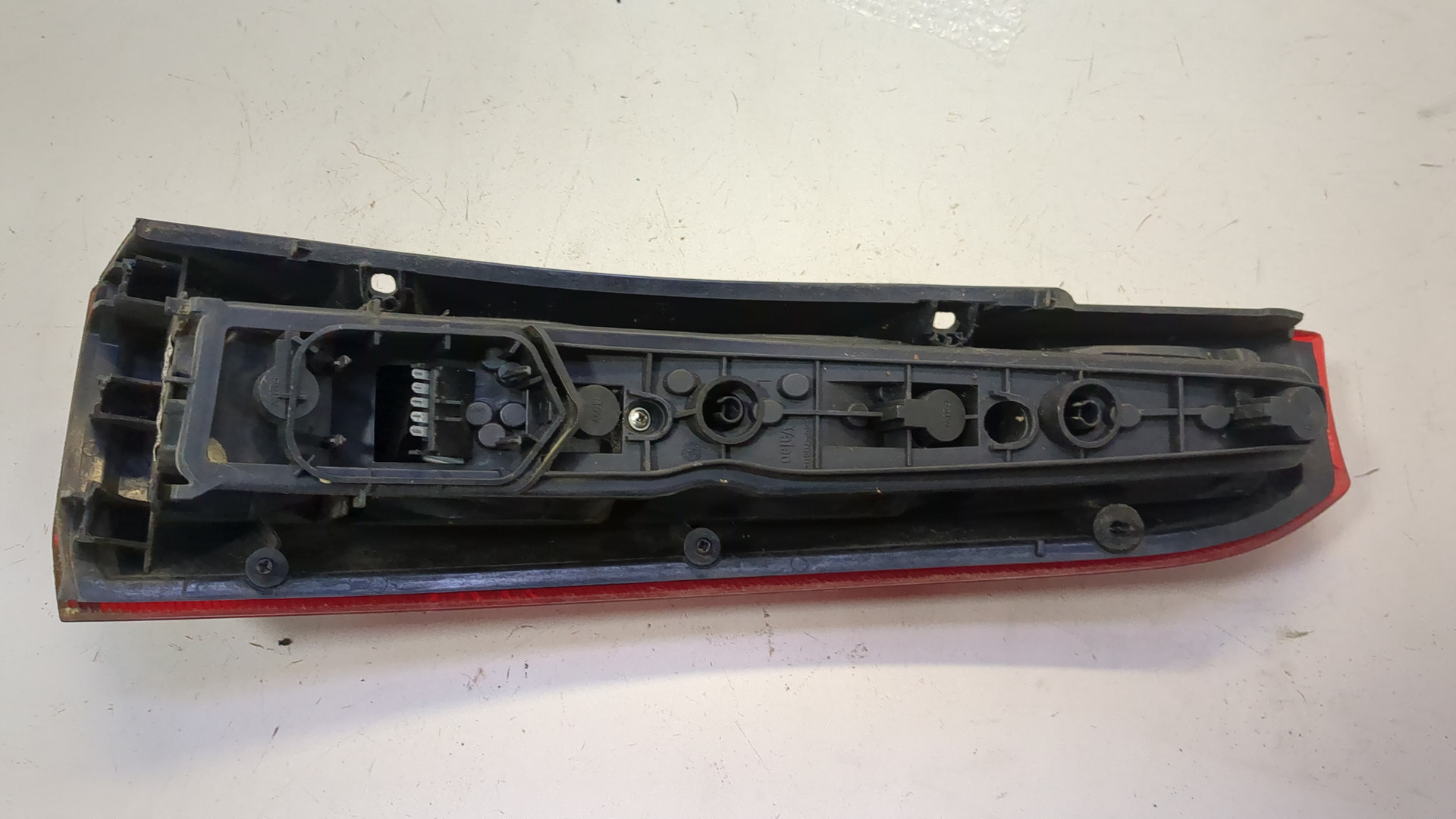 Фонарь задний левый