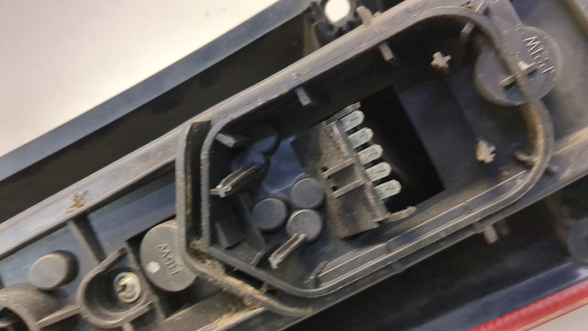 Фонарь задний правый