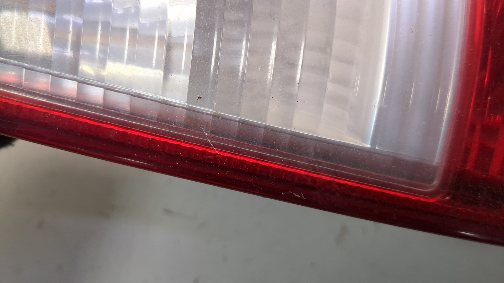 Фонарь задний правый