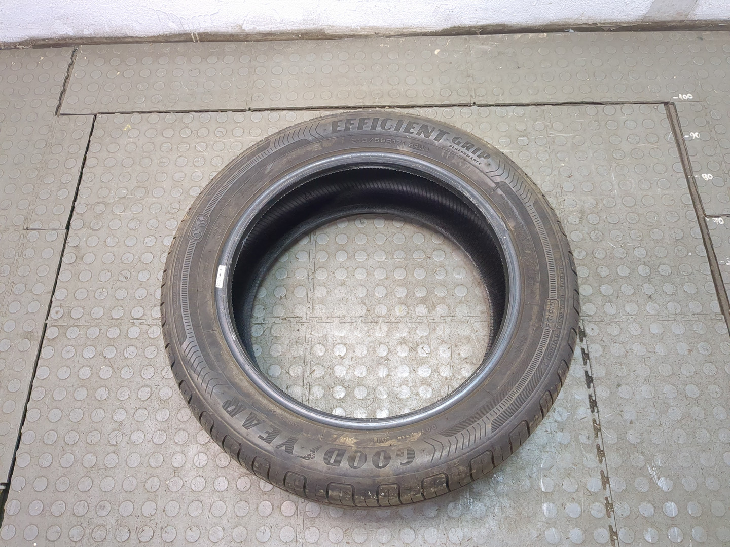 Шины комплект (4 шт.)