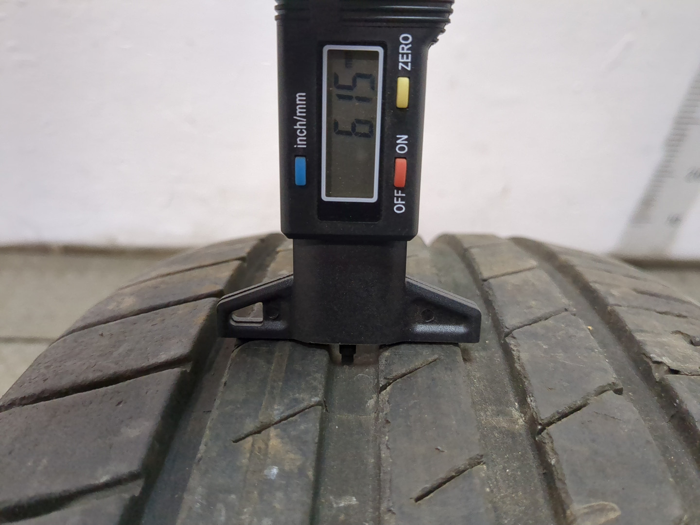 Шины комплект (4 шт.)