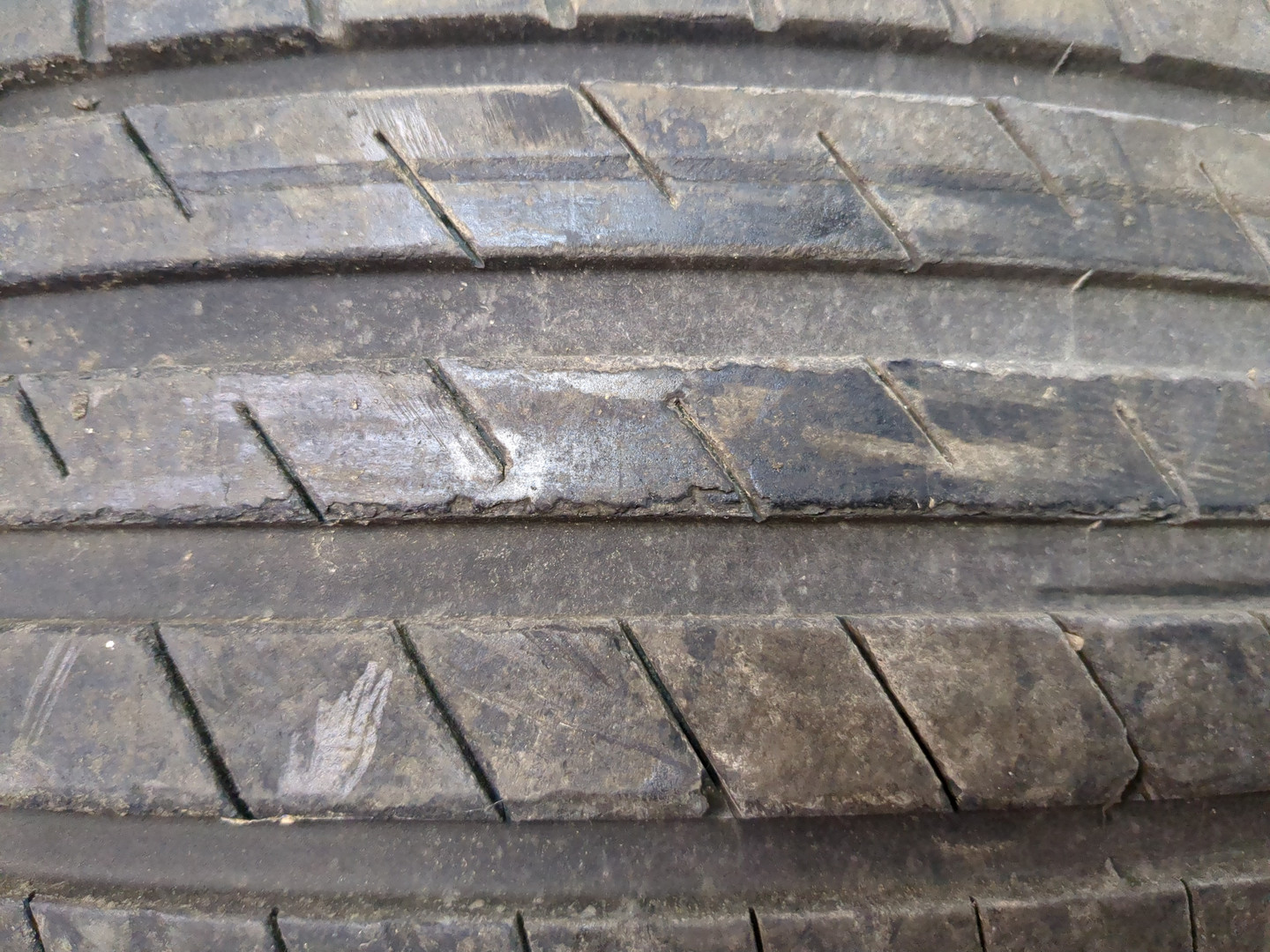 Шины комплект (4 шт.)