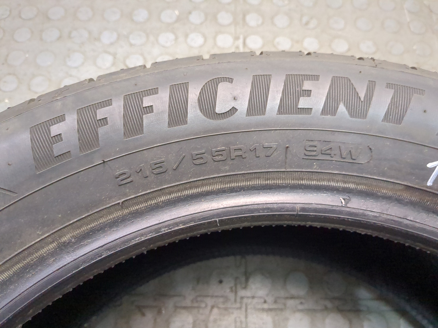 Шины комплект (4 шт.)