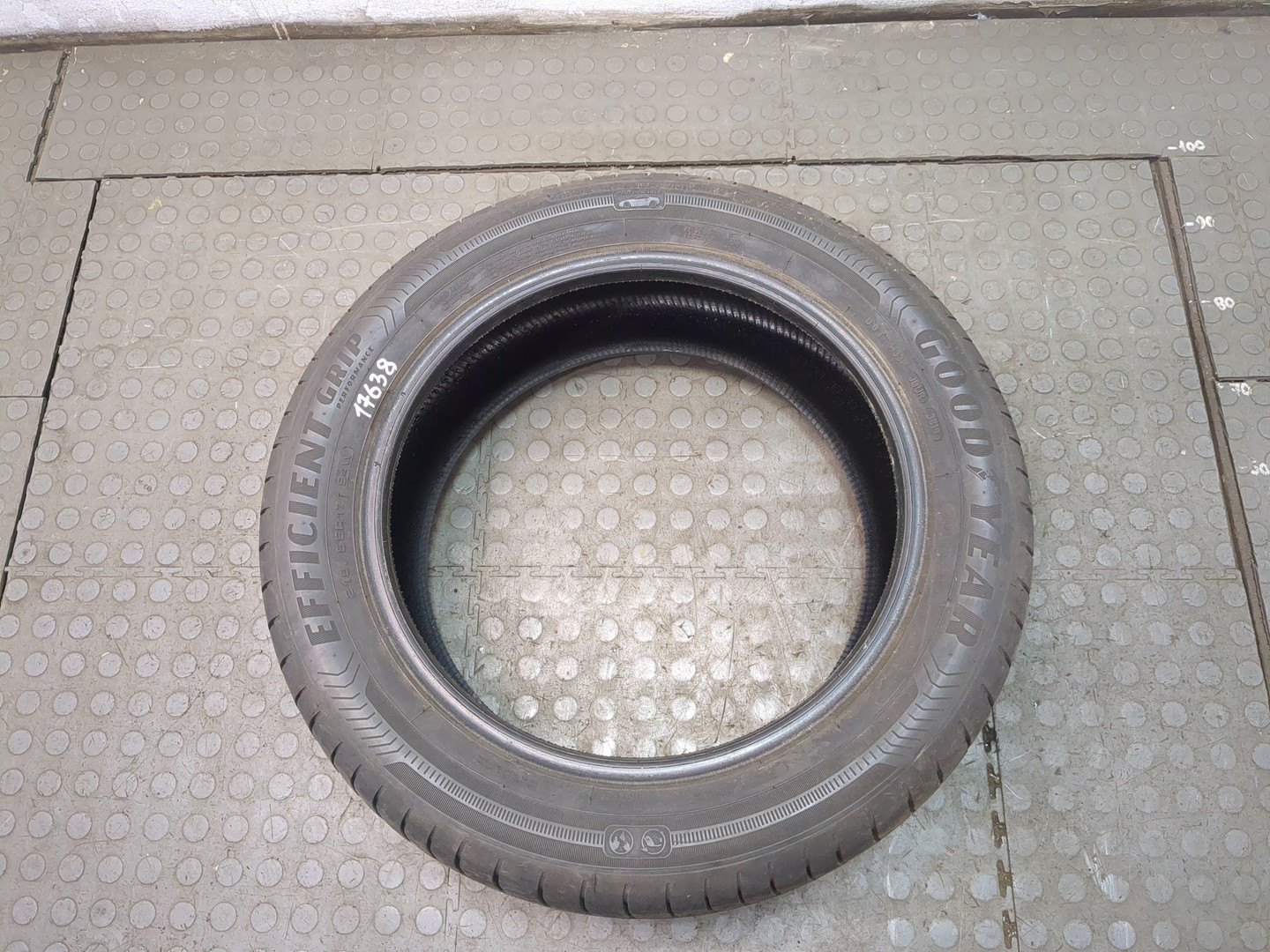 Шины комплект (4 шт.)