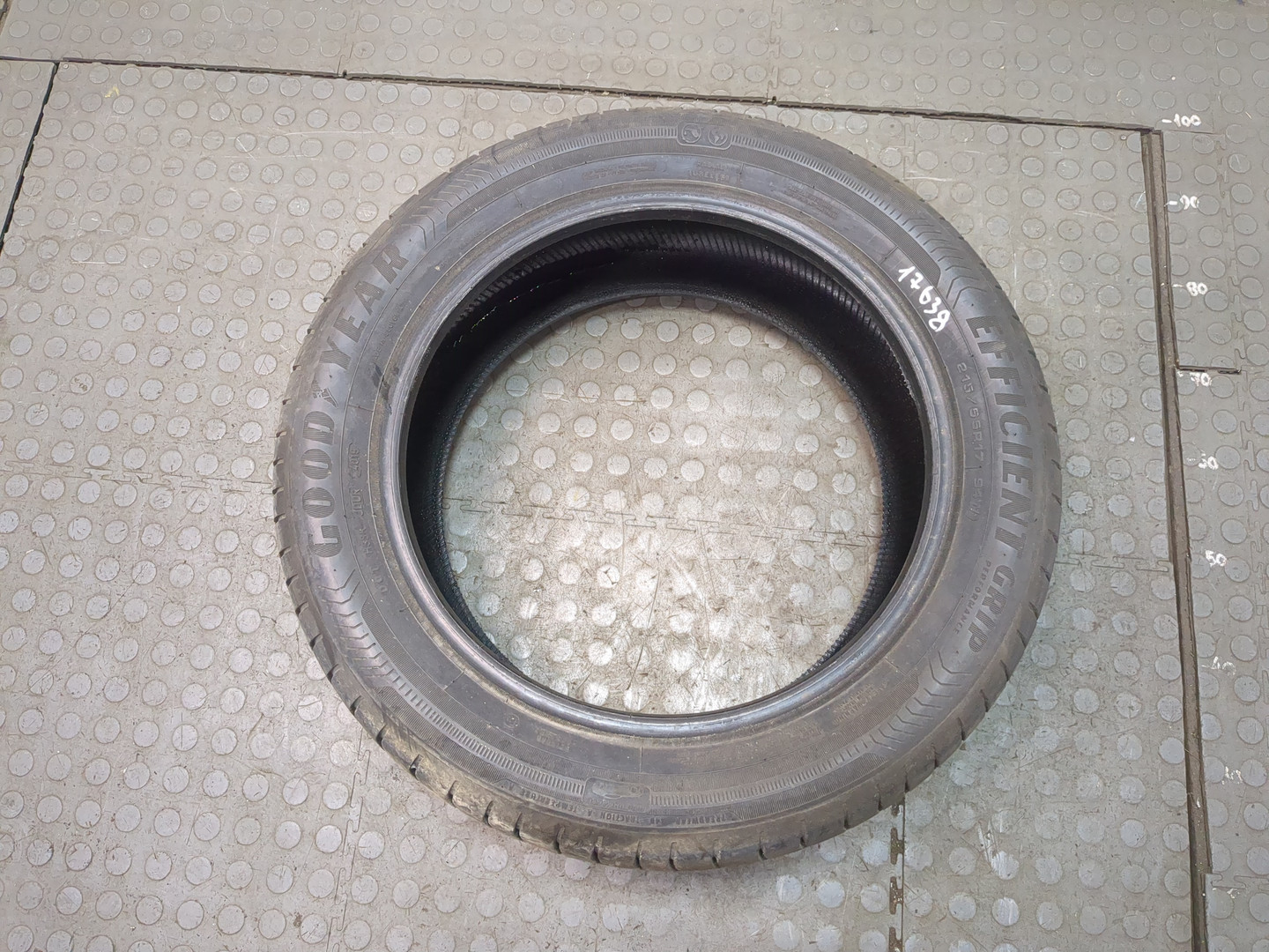 Шины комплект (4 шт.)