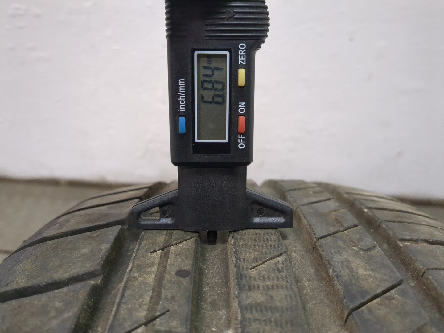 Шины комплект (4 шт.)