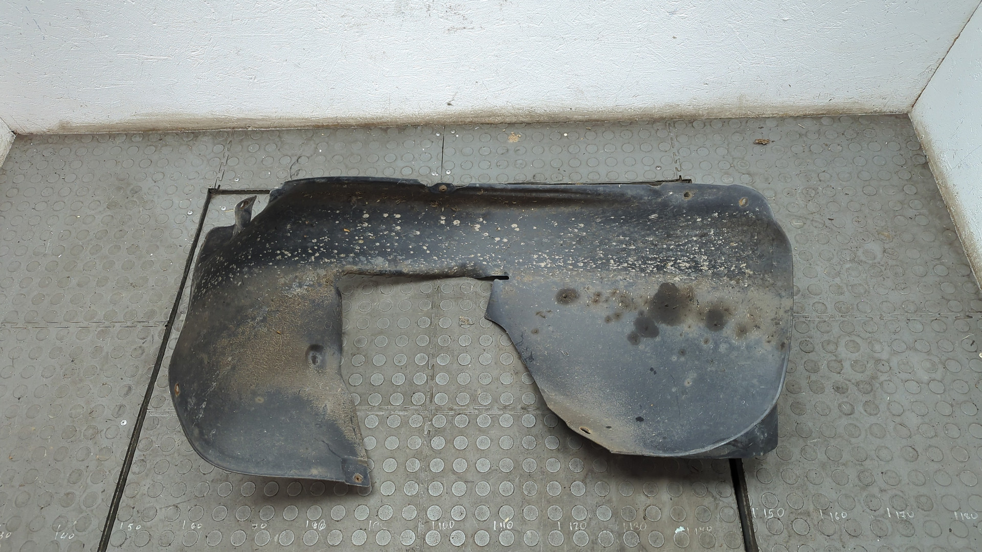 Локер передний левый