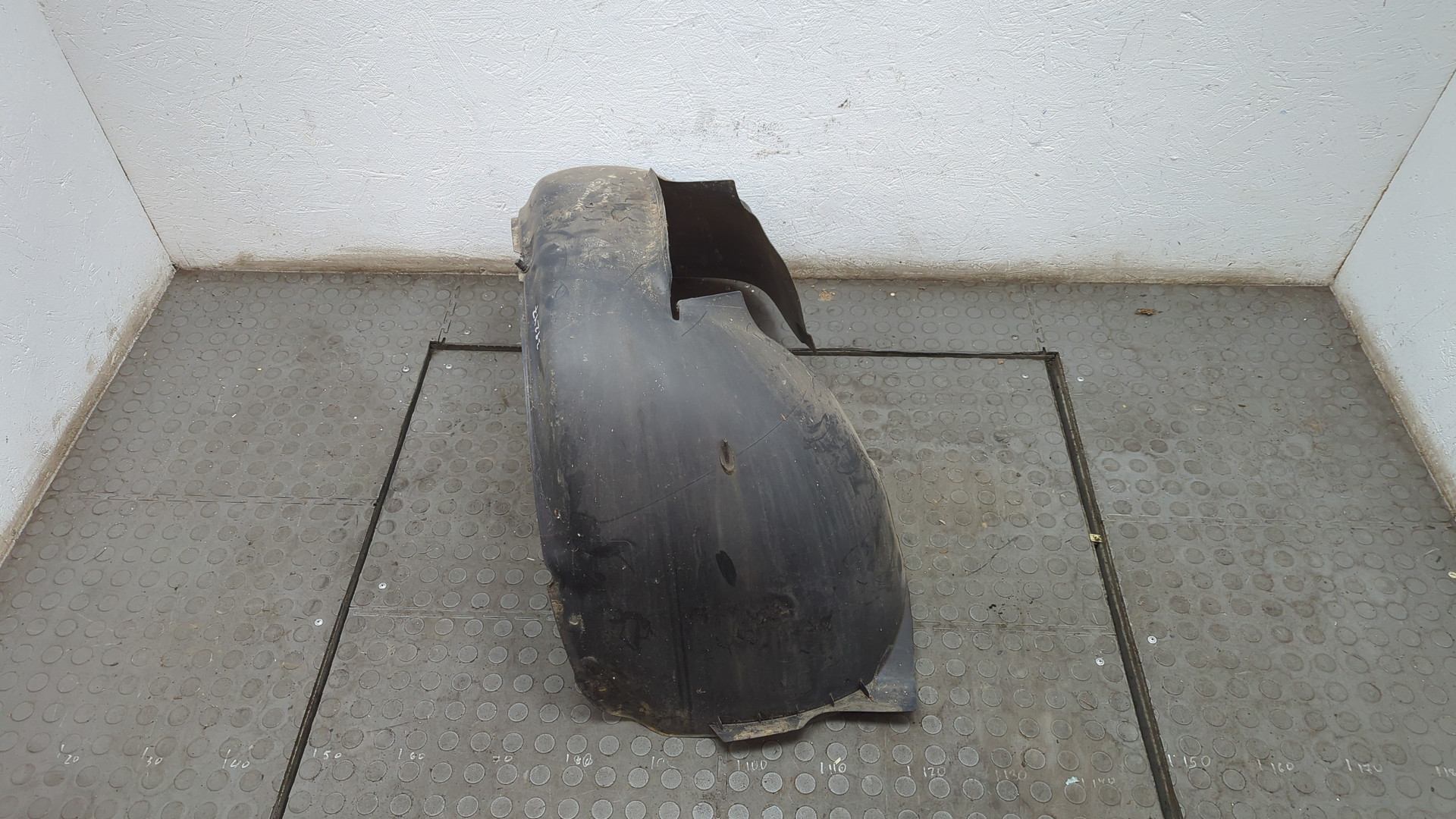 Локер передний левый