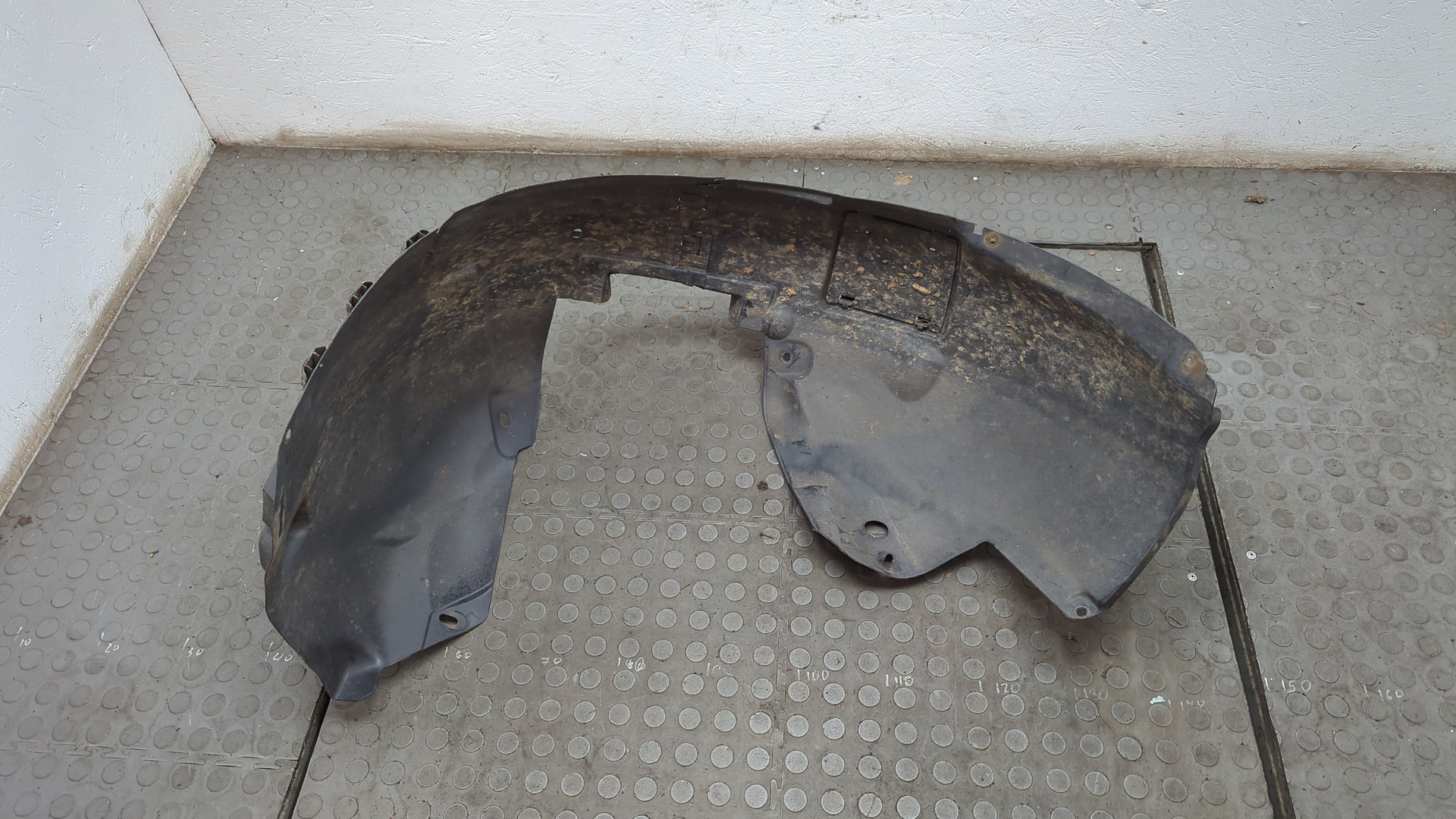 Локер передний правый