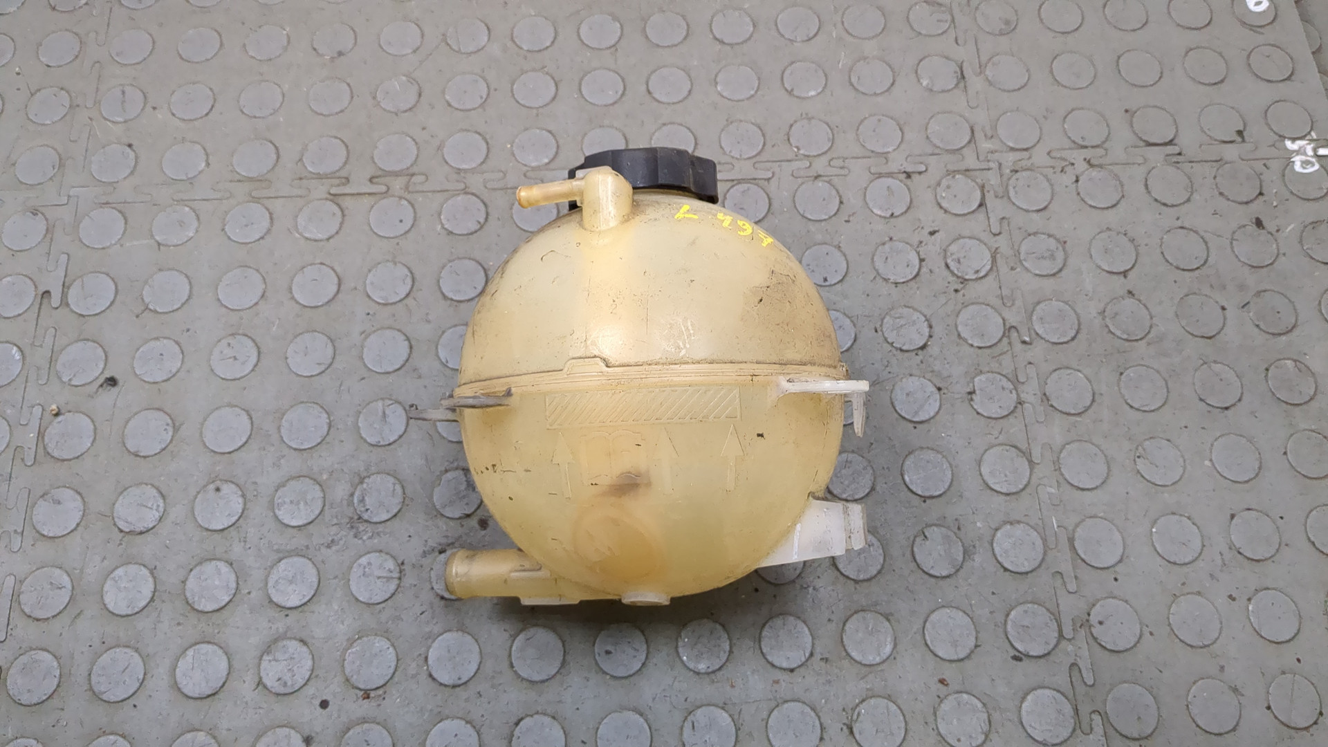 Бачок расширительный