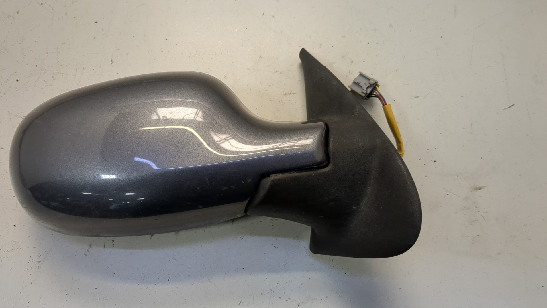 Зеркало правое электрическое