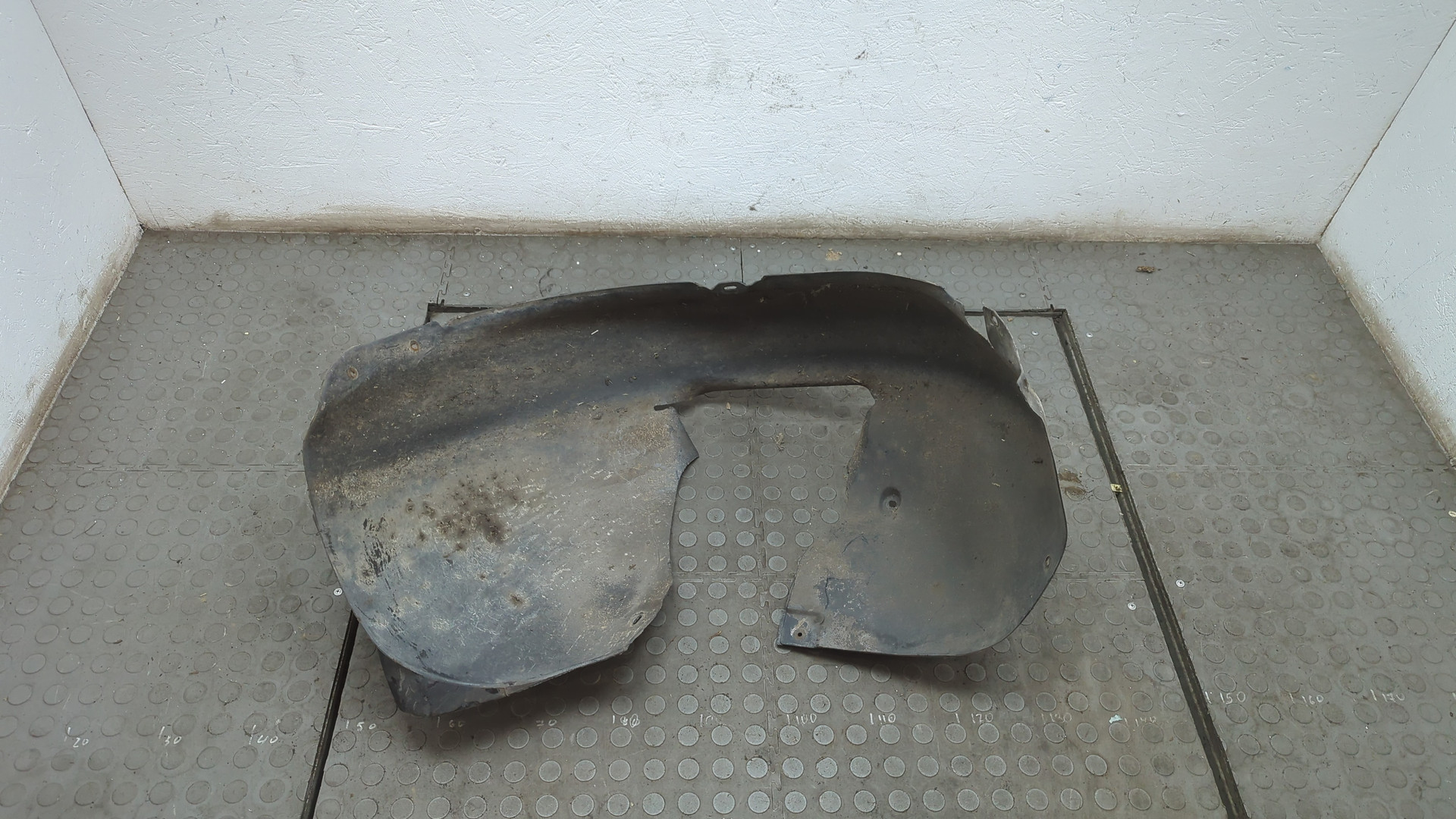 Локер передний левый