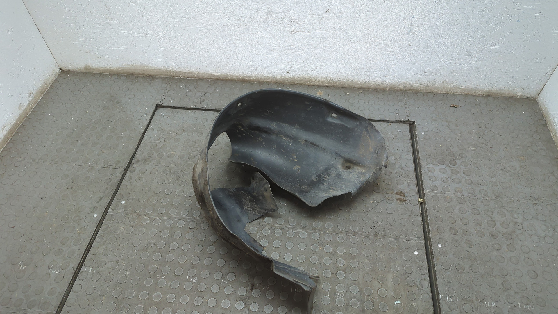 Локер передний левый